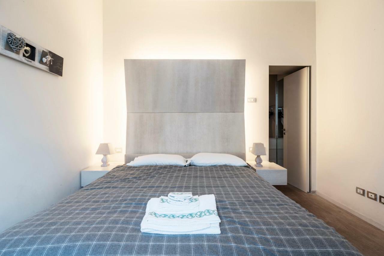 Santo Stefano Luxury Apartment Milão Exterior foto