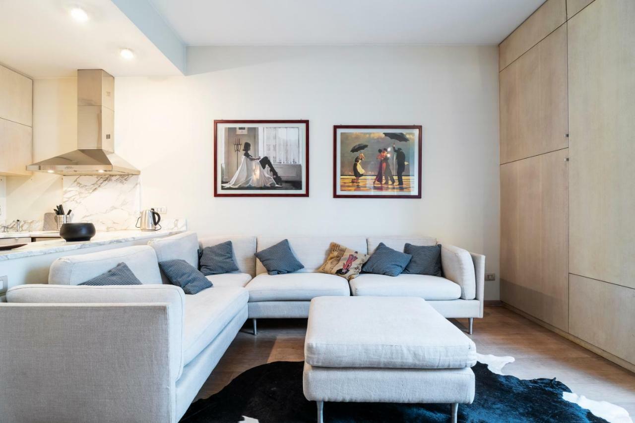 Santo Stefano Luxury Apartment Milão Exterior foto