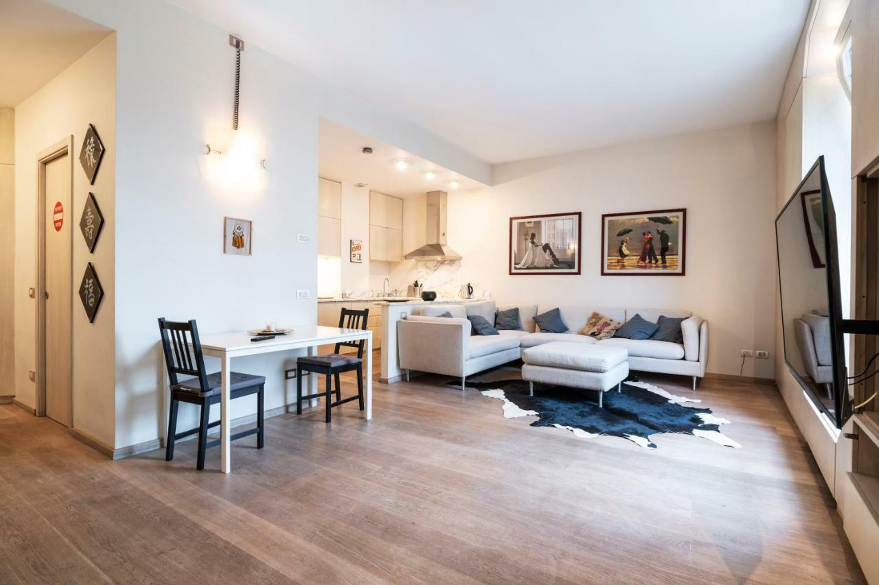 Santo Stefano Luxury Apartment Milão Exterior foto