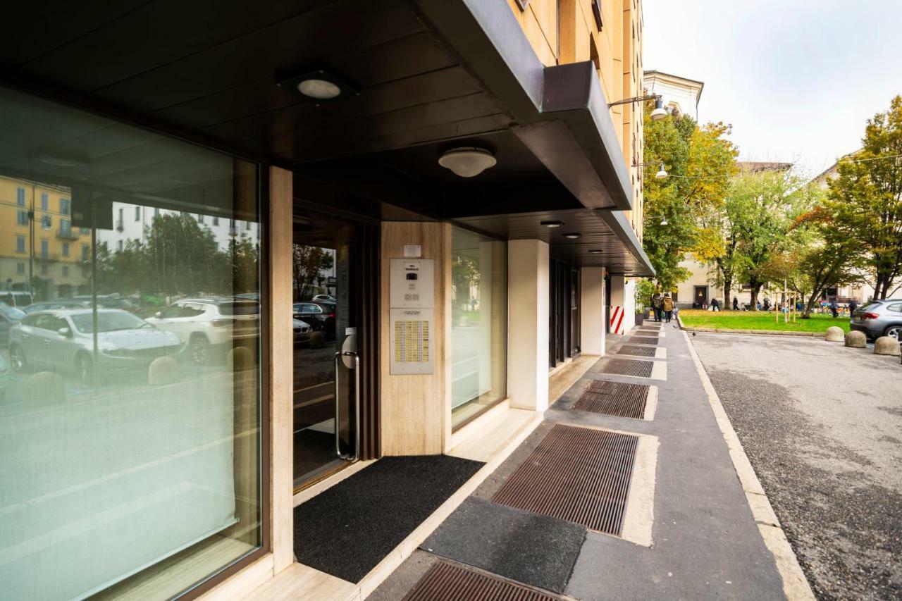 Santo Stefano Luxury Apartment Milão Exterior foto